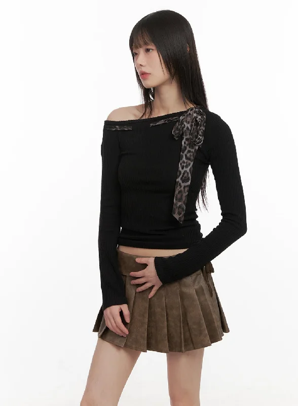 One-Shoulder Slim-Fit Top with Leopard Scarf CD426