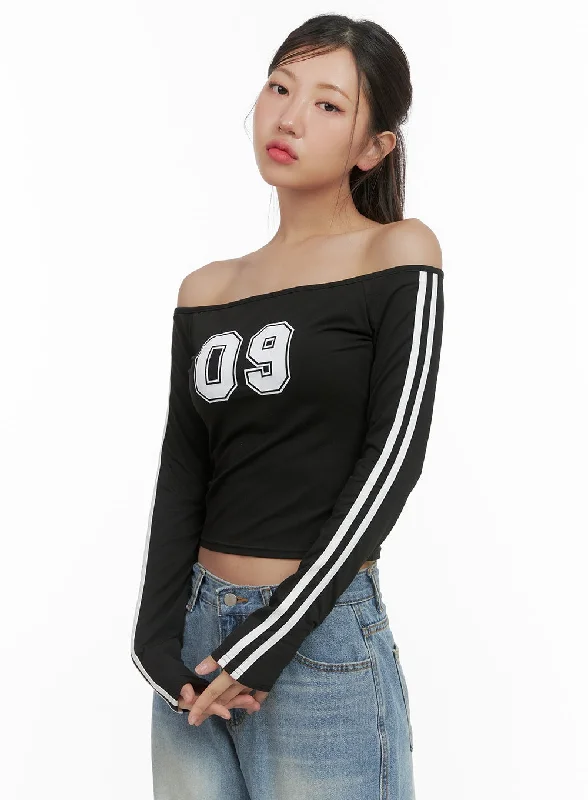 Lettering Off-Shoulder Crop Top CS405