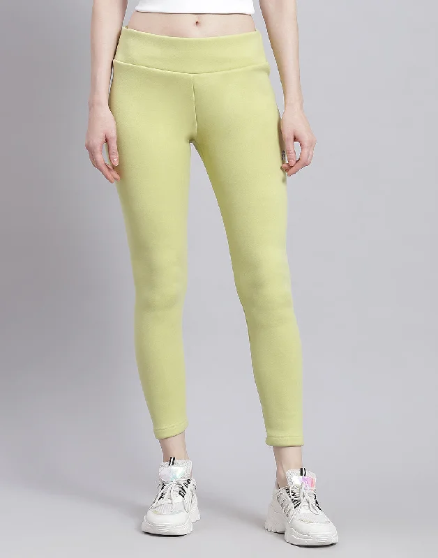 Plus Size Women's Plaid Tight Trousers in Multicolor for a Stylish and Classic LookWomen Green Solid Regular Fit Legging
