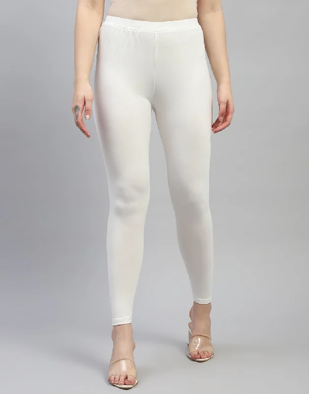 Women's Seamless Compression Tight Trousers in Gray for Fitness and Yoga SessionsWomen Off White Solid Regular Fit Legging