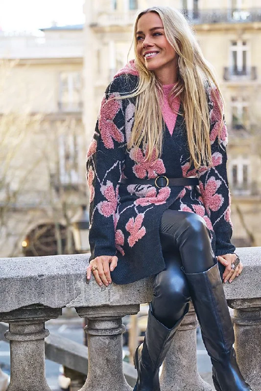 boyfriend style women cardigan for a relaxed fit3D Flower Cardigan
