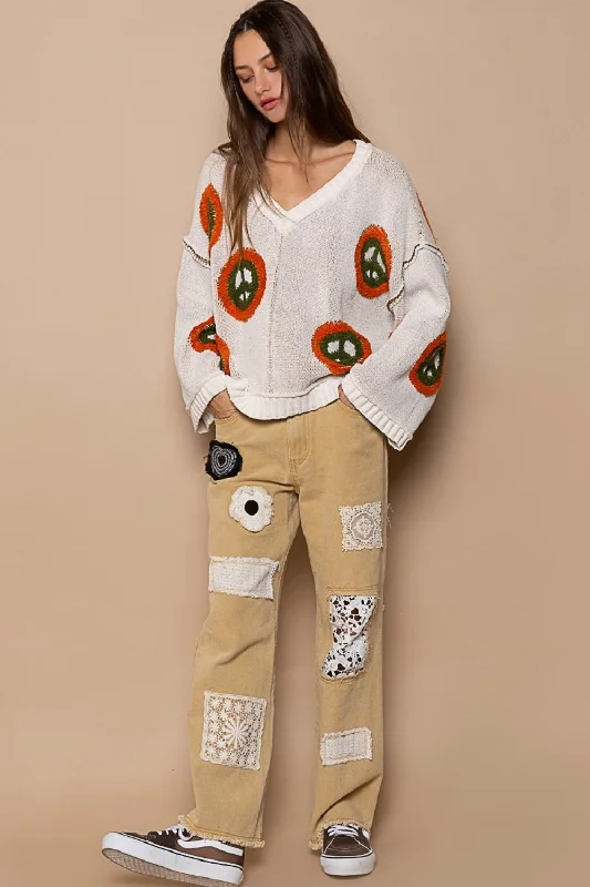 Hot Girl Neck Long Sleeve Peace Pattern Sweater In Cream