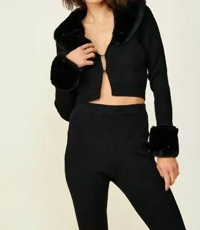 ribbed women cardigan with a classic textureRico Cardigan In Black